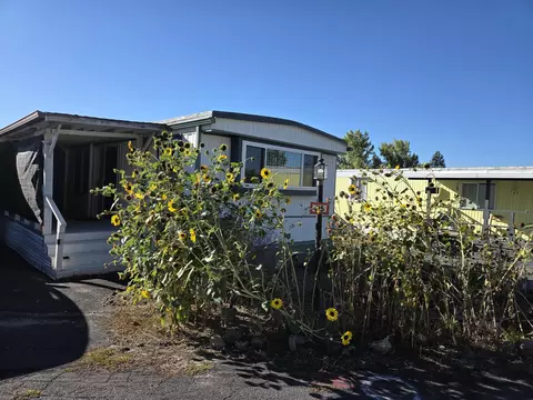 2934 Summers Ln UNIT 26, Klamath Falls, OR 97603