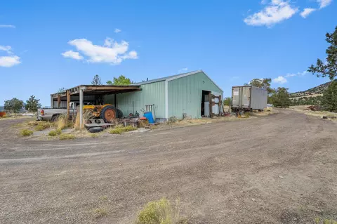 Exterior - 19369 Us 26, Mitchell, OR 97750 photo 5 of 23