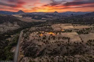 View/Area - 19369 Us 26, Mitchell, OR 97750 photo 1 of 7