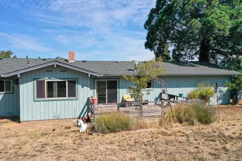 7818 Wagner Creek Rd, Talent, OR 97540