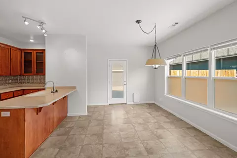 156 Lavender Ln, Central Point, OR 97502 photo 10