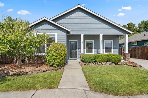 156 Lavender Ln, Central Point, OR 97502