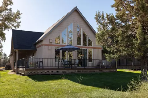 1471 Red Wing Loop, Redmond, OR 97756