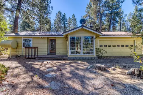 Exterior - 15863 Dawn Rd, La Pine, OR 97739 photo 3 of 18