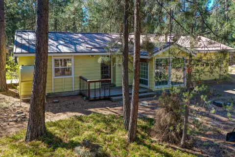 Exterior - 15863 Dawn Rd, La Pine, OR 97739 photo 16 of 18