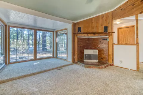 Living - 15863 Dawn Rd, La Pine, OR 97739 photo 1 of 2