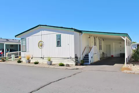 4200 Summers Ln UNIT 25, Klamath Falls, OR 97603