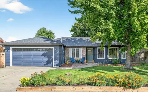 2055 Terrel Dr, Medford, OR 97501