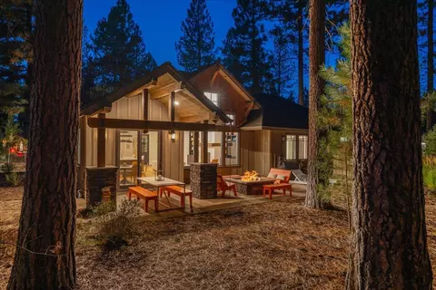 Exterior - 56278 Sable Rock Loop, Bend, OR 97707 photo 11 of 13