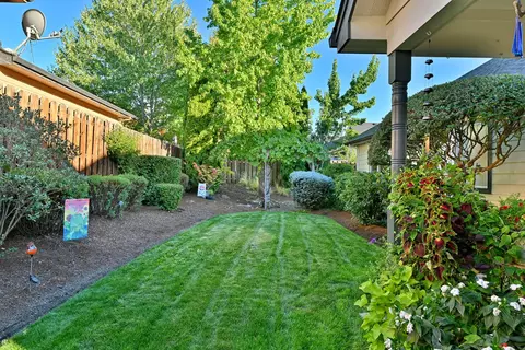389 Leandra Ln, Eagle Point, OR 97524 photo 39