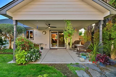 389 Leandra Ln, Eagle Point, OR 97524 photo 40