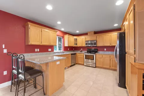 389 Leandra Ln, Eagle Point, OR 97524 photo 10