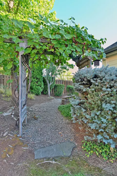 389 Leandra Ln, Eagle Point, OR 97524 photo 43