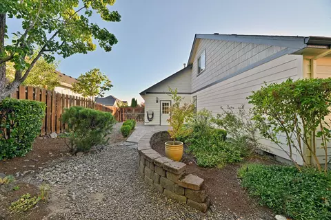 389 Leandra Ln, Eagle Point, OR 97524 photo 44