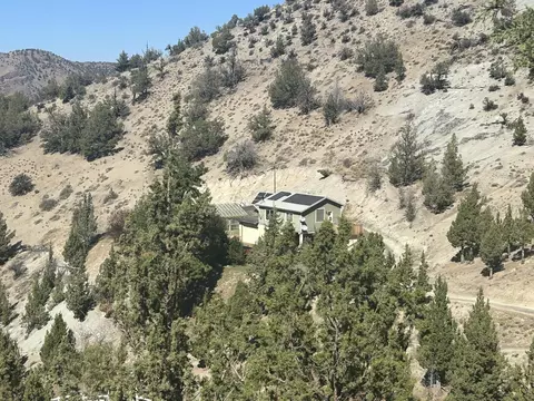 Exterior - 16240 Lost Coyote Ln, Mitchell, OR 97750 photo 3 of 6