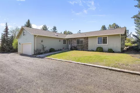 21679 Obsidian Ave, Bend, OR 97702