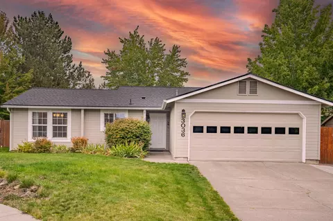 3036 NE Royal Ct, Bend, OR 97701