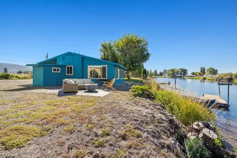Exterior - 32314 Rivers Dr, Chiloquin, OR 97624 photo 8 of 16