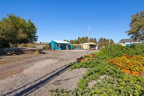 Exterior - 32314 Rivers Dr, Chiloquin, OR 97624 photo 16 of 16