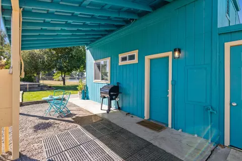 Exterior - 32314 Rivers Dr, Chiloquin, OR 97624 photo 3 of 16