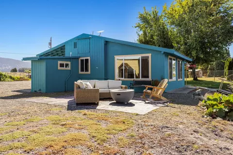 Exterior - 32314 Rivers Dr, Chiloquin, OR 97624 photo 7 of 16