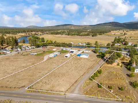 View/Area - 32311 Modoc Point Rd, Chiloquin, OR 97624 photo 5 of 24