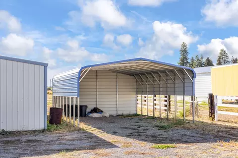 Exterior - 32311 Modoc Point Rd, Chiloquin, OR 97624 photo 7 of 7