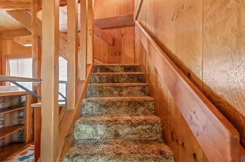 Entry Way - 32311 Modoc Point Rd, Chiloquin, OR 97624 photo 3 of 3