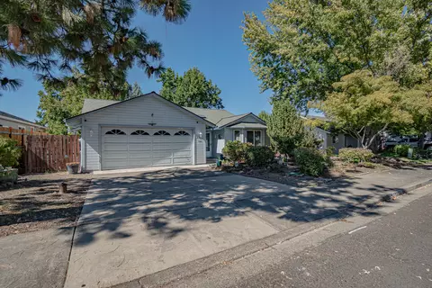 2965 Bailey Ave, Medford, OR 97504