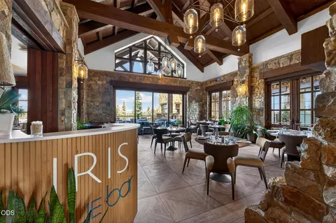 Dining - 22936 Ghost Tree Ln, Bend, OR 97701 photo 3 of 5