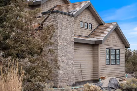 Exterior - 22936 Ghost Tree Ln, Bend, OR 97701 photo 22 of 32