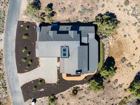 View/Area - 22936 Ghost Tree Ln, Bend, OR 97701 photo 2 of 5