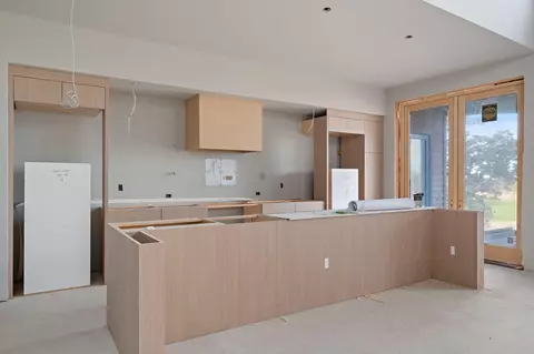 Kitchen - 22936 Ghost Tree Ln, Bend, OR 97701 photo 1 of 2