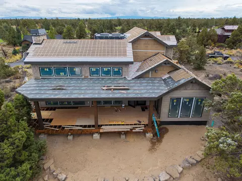 Exterior - 22936 Ghost Tree Ln, Bend, OR 97701 photo 3 of 32