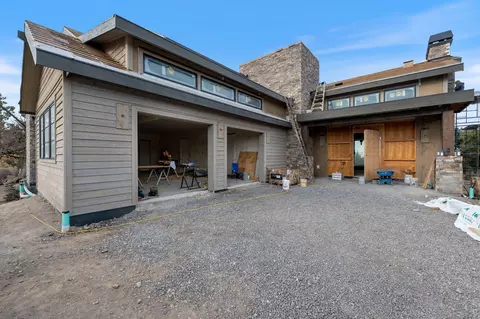 22936 Ghost Tree Ln, Bend, OR 97701