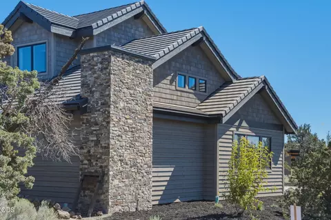 Exterior - 22936 Ghost Tree Ln, Bend, OR 97701 photo 7 of 9