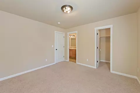 1102 NE Kayak Loop, Bend, OR 97701 photo 44