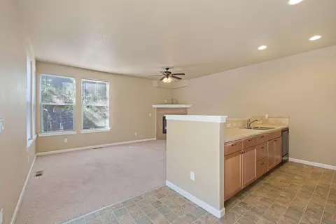 1102 NE Kayak Loop, Bend, OR 97701 photo 10