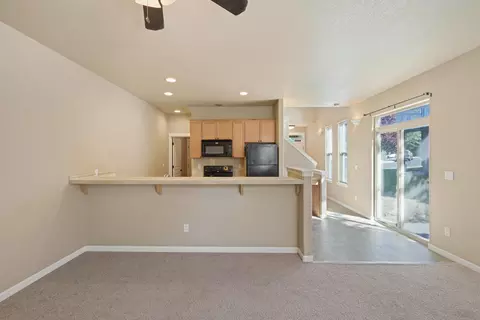 1102 NE Kayak Loop, Bend, OR 97701 photo 11