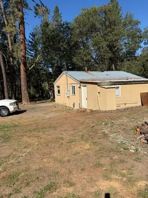 11423 Upper Applegate Rd, Jacksonville, OR 97530