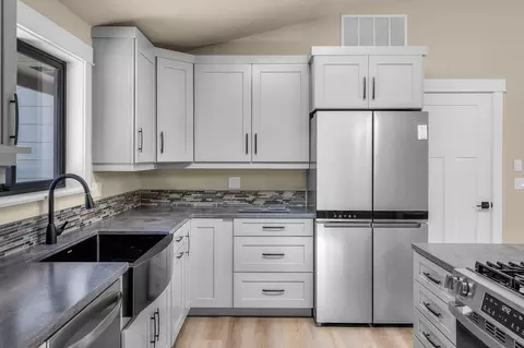 Kitchen - 21800 Katie Dr, Bend, OR 97701 photo 1 of 2