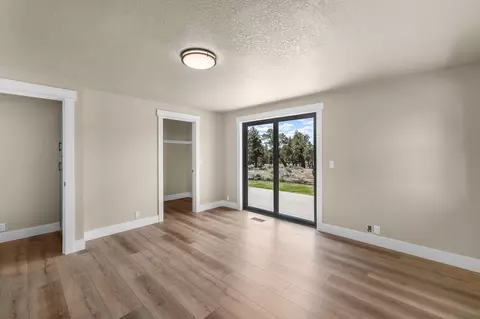 Bedroom - 21800 Katie Dr, Bend, OR 97701 photo 5 of 5