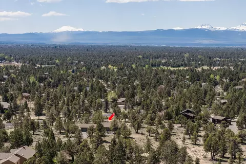 View/Area - 21800 Katie Dr, Bend, OR 97701 photo 2 of 3