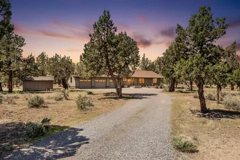 21800 Katie Dr, Bend, OR 97701