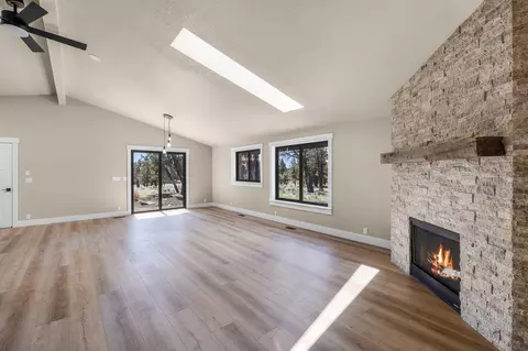 Living - 21800 Katie Dr, Bend, OR 97701 photo 1 of 3