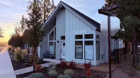 157 W Heising Dr, Sisters, OR 97759