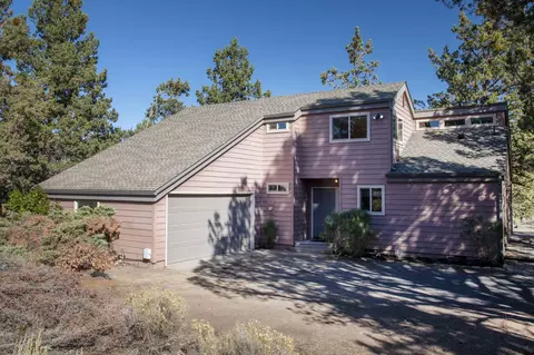 63566 Dickens Ct, Bend, OR 97701