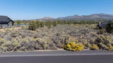 lago vista drive #HOME 422, Powell Butte, OR 97753