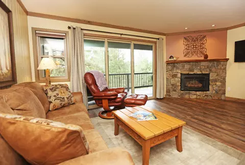19717 SW Mount Bachelor Dr UNIT 118, Bend, OR 97702