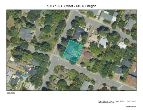 View/Area - 160 E St, Jacksonville, OR 97530 photo 1 of 1